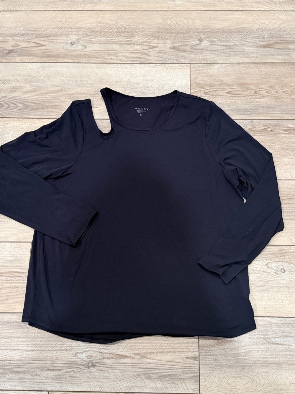 Athleta Black Long-Sleeve Shoulder Cutout Top